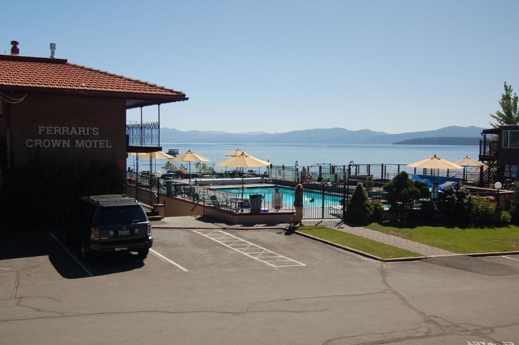 Motel Crown 2*