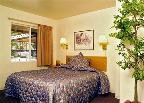 Crown Motel Kings Beach