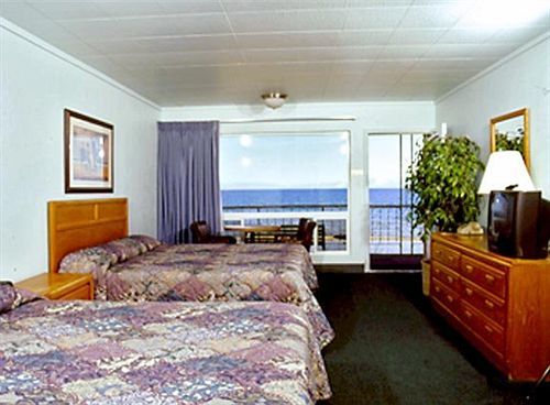 Crown Motel